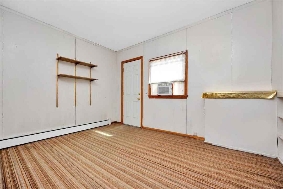 624 Peter Paul Drive, West Islip, NY 11795